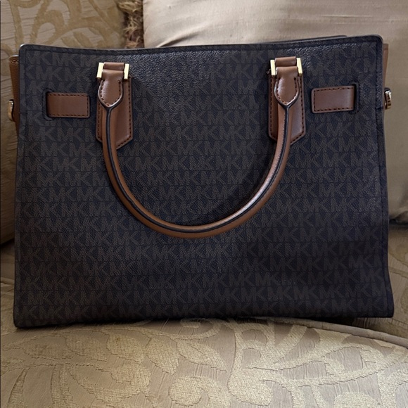 Michael Kors Hamilton Satchel - Picture 3 of 17